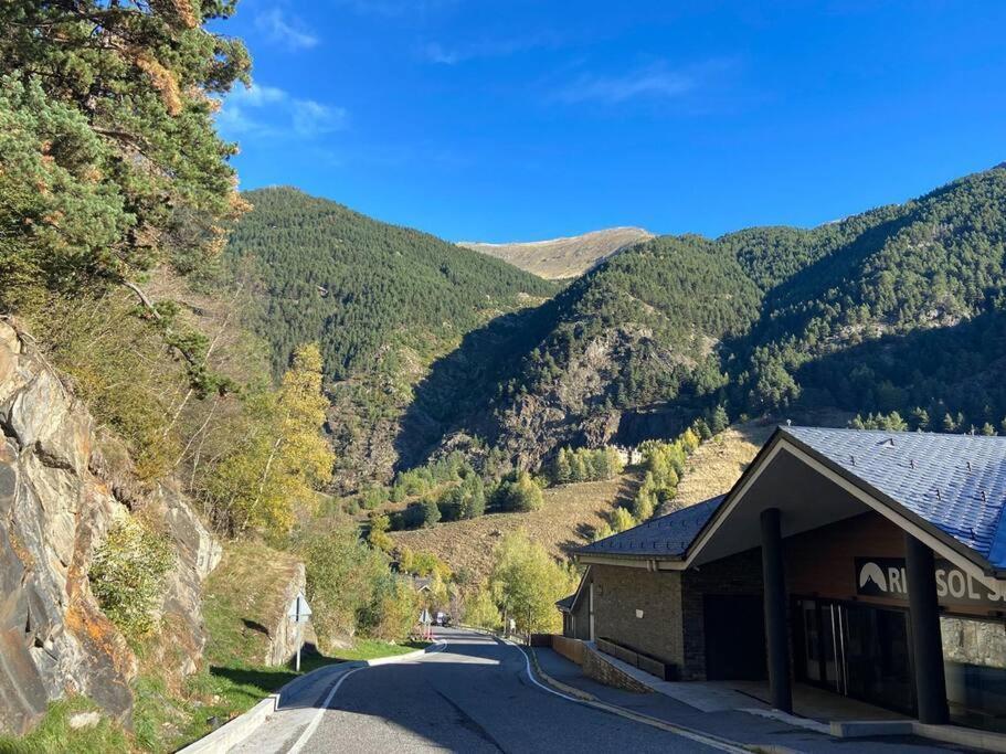 Iconic - A Pie De Pistas En 1 Minuto - Terraza Con Vistas Al Valle Arinsal - Parking Gratis L By Bonesvacances Esterno foto