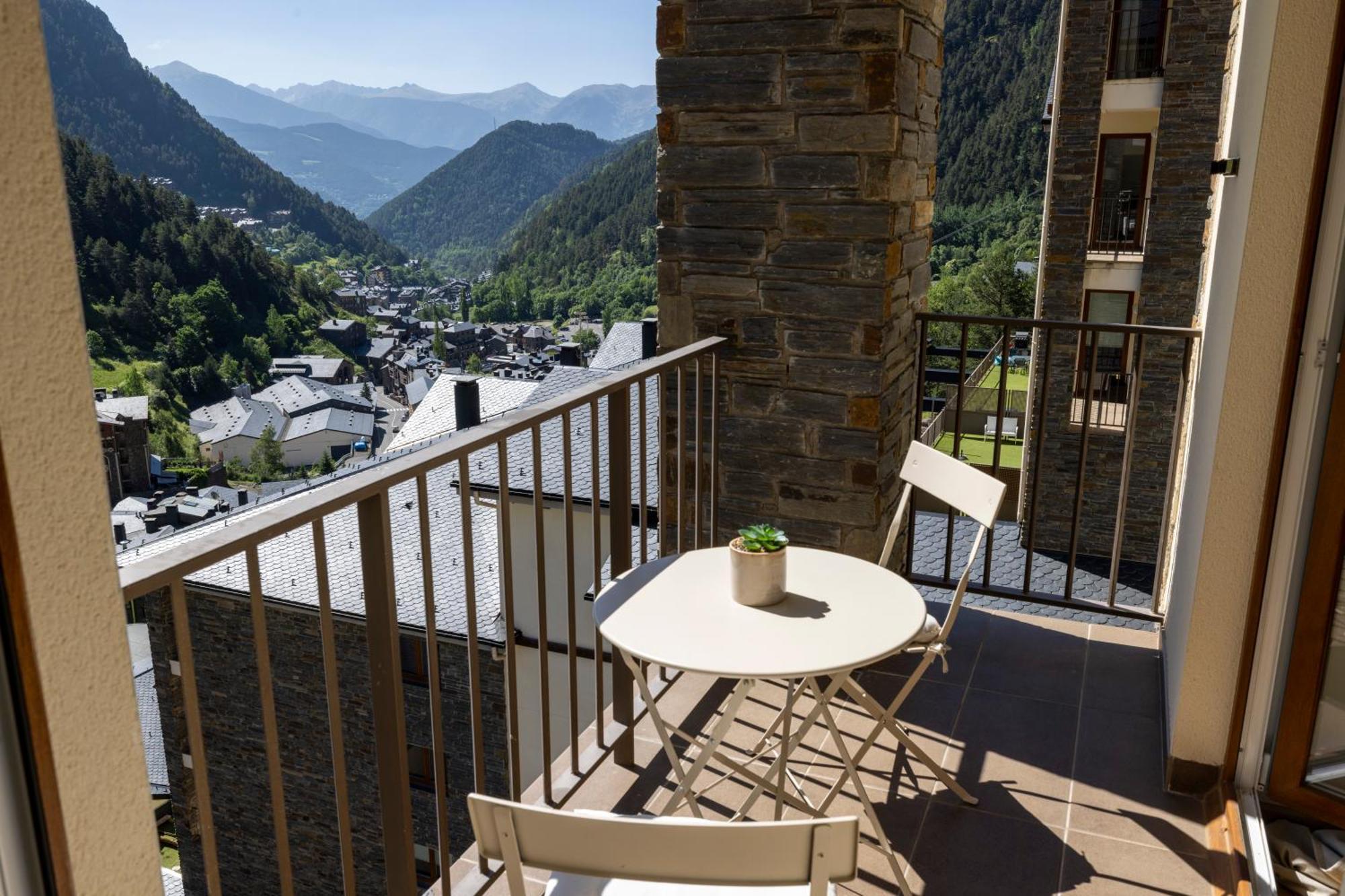 Iconic - A Pie De Pistas En 1 Minuto - Terraza Con Vistas Al Valle Arinsal - Parking Gratis L By Bonesvacances Esterno foto