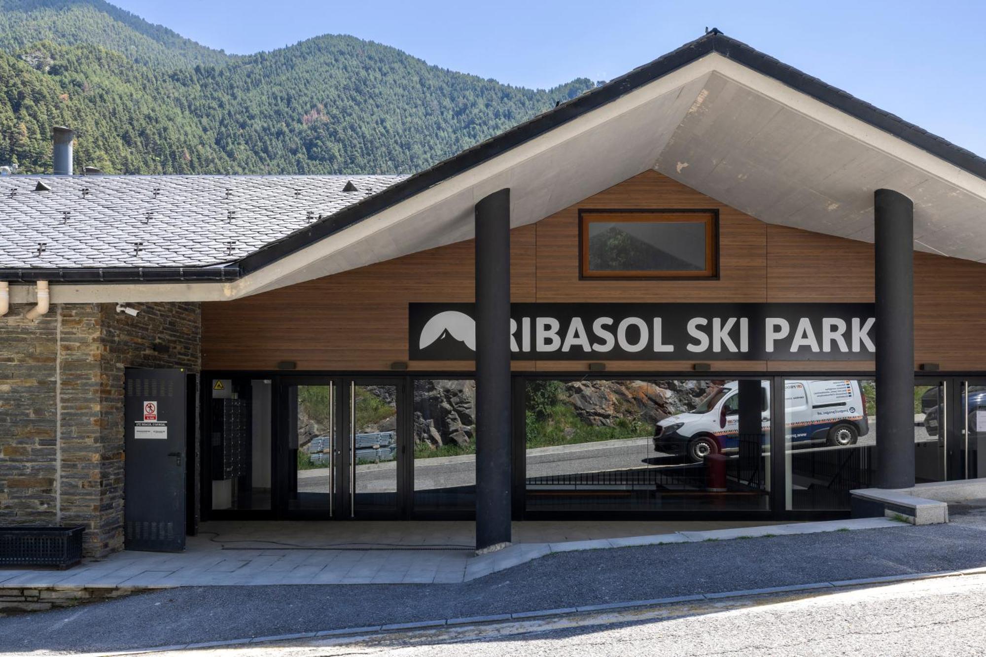 Iconic - A Pie De Pistas En 1 Minuto - Terraza Con Vistas Al Valle Arinsal - Parking Gratis L By Bonesvacances Esterno foto